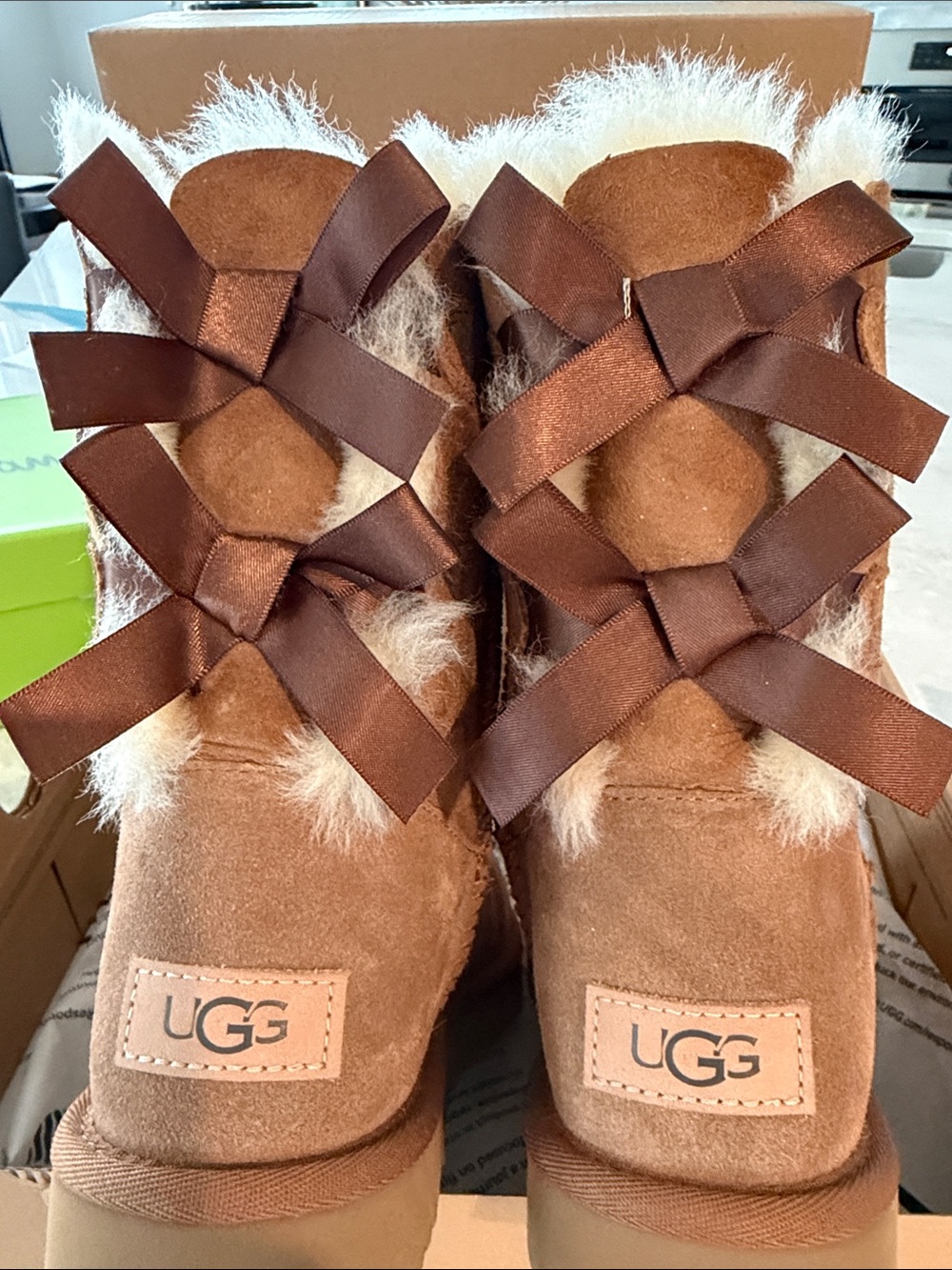 UGG Bailey Bow II Chestnut Boots Women’s Size 7 NIB